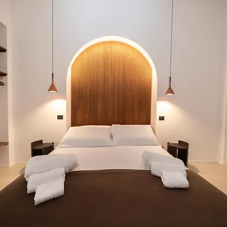 Bed & Breakfast Donna Isabella - Boutique 4*